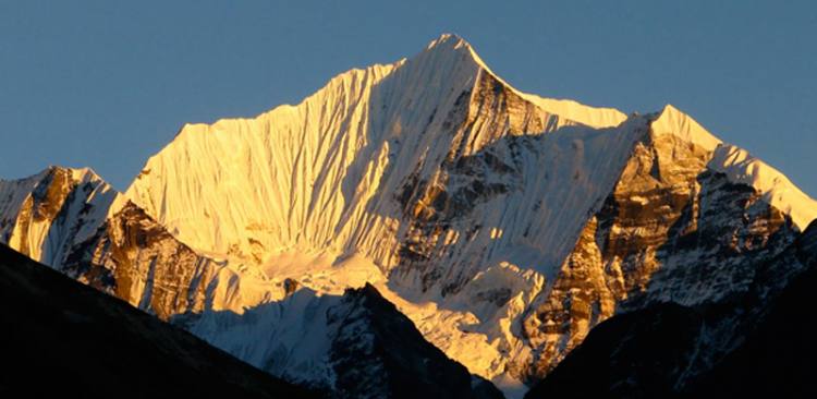 Langtang Circuit Trekking