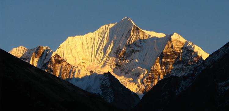 Yubra Peak Climbing (6035m)